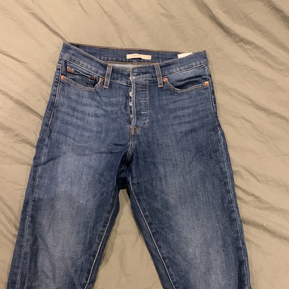 Levi’s - Wedgie Skinny - Picture 2 of 4